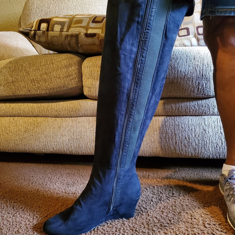 Size 10 Plus Size knee boots - Picture 2 of 4
